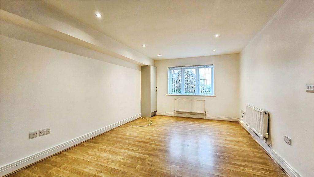 Property photo 3 of 12 Reception Room