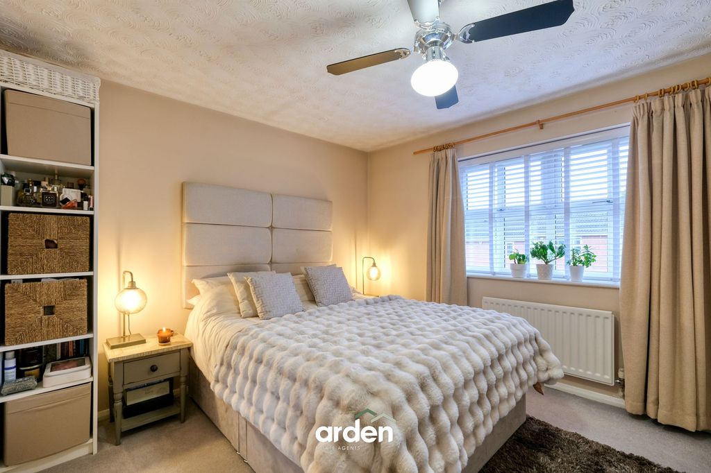 Property photo 3 of 13