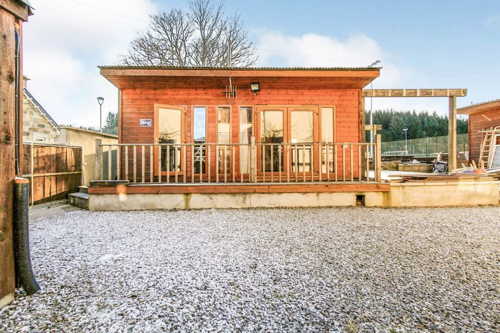 Property photo 2 of 26 Outbuildings