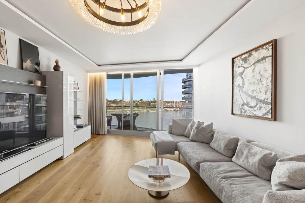 Property photo 3 of 21