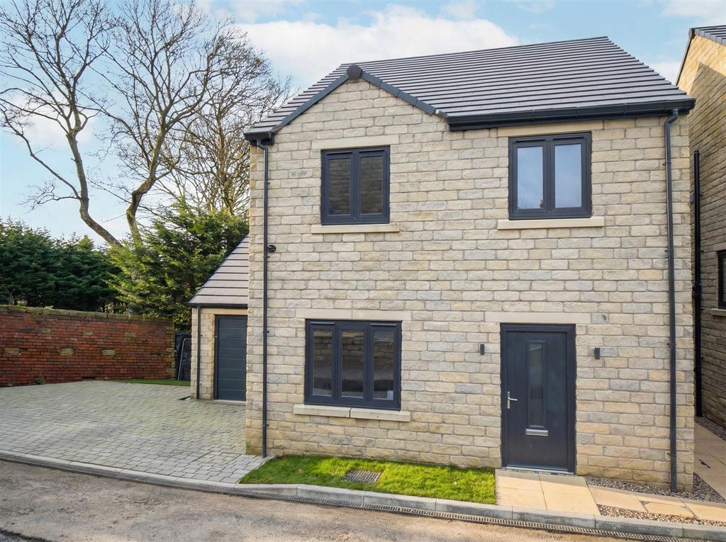 Property photo 1 of 21