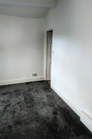 Property photo 1 of 3