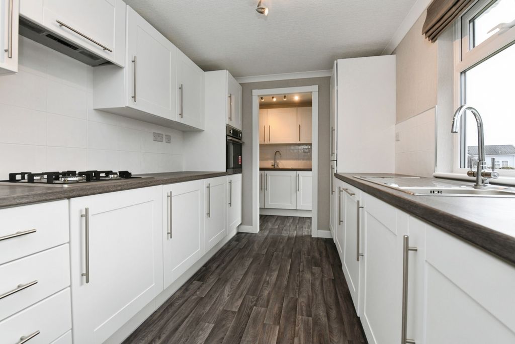 Property photo 2 of 16 Pbox-Img.Jpg