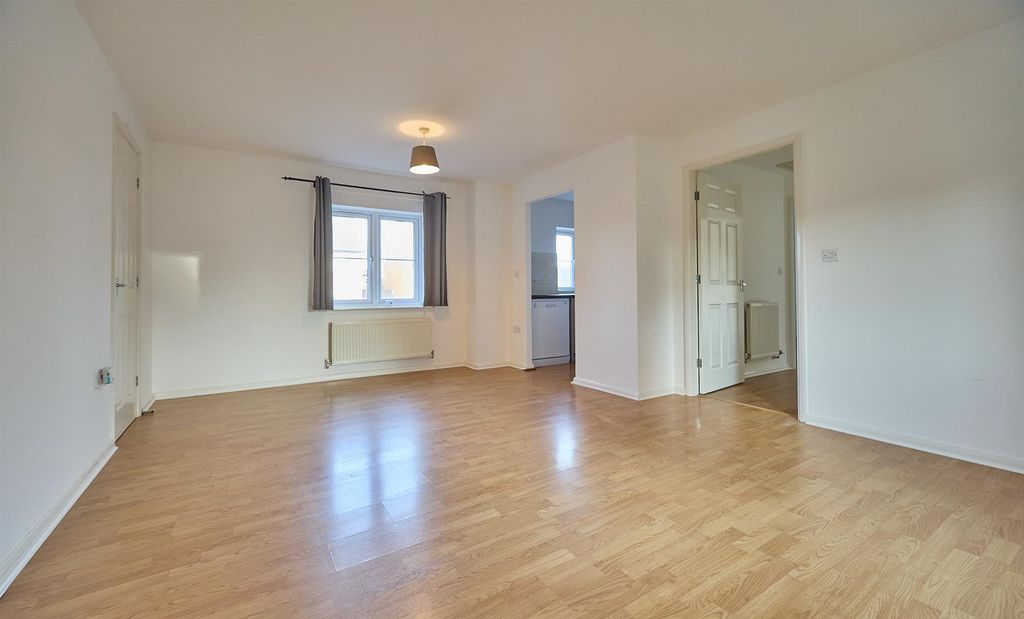 Property photo 2 of 6 Livingstone Lane .Jpg