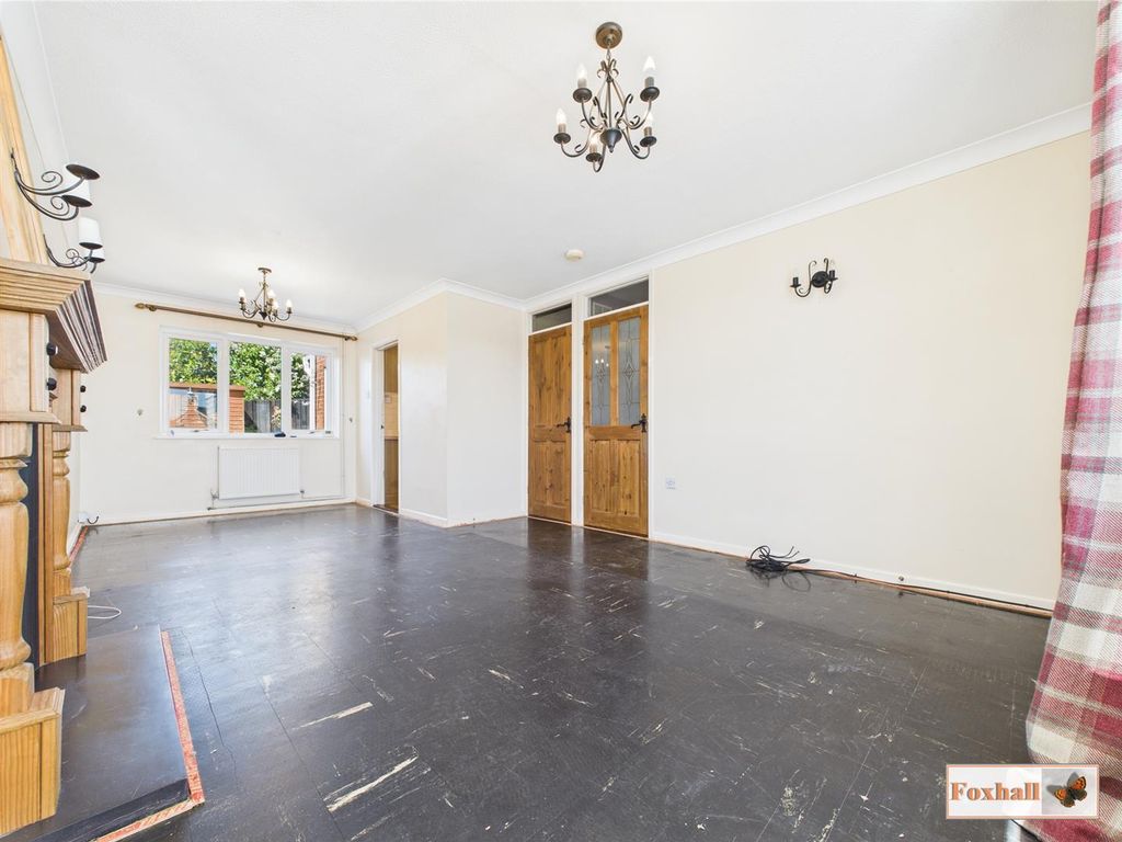 Property photo 3 of 19 Lounge/Diner