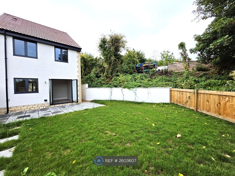Property photo 2 of 9