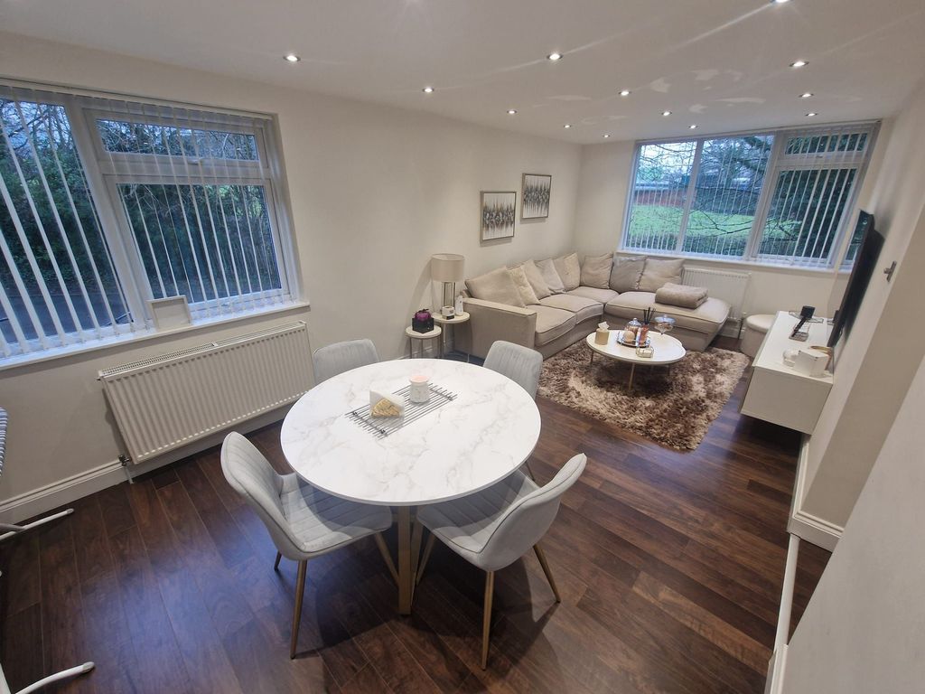 Property photo 3 of 22