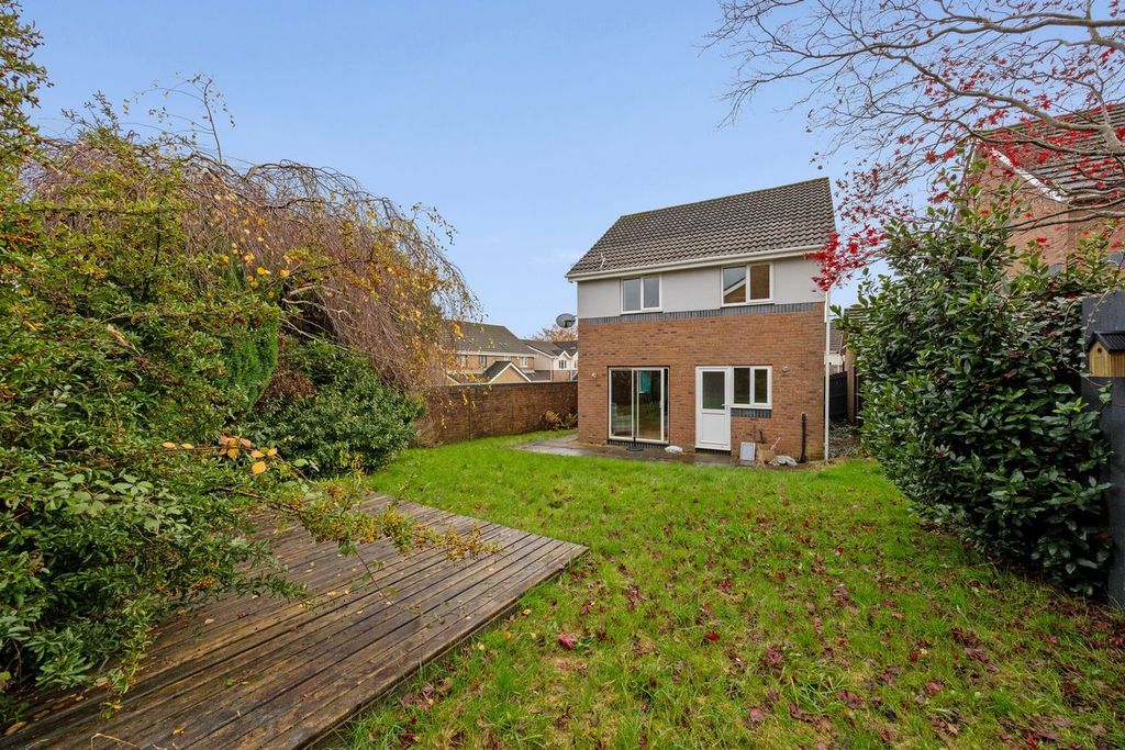 Property photo 2 of 26