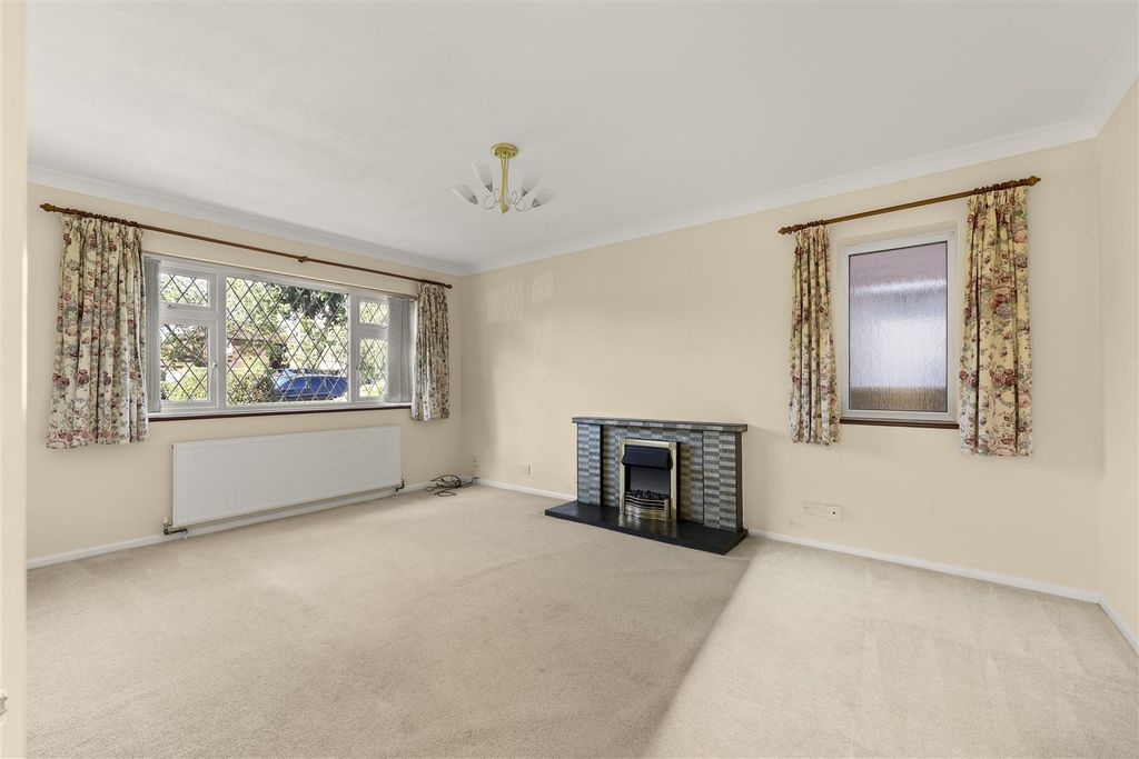 Property photo 2 of 16