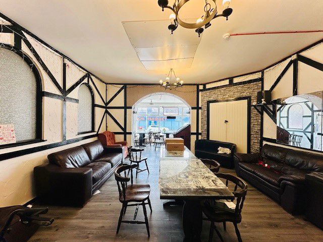 Property photo 3 of 33