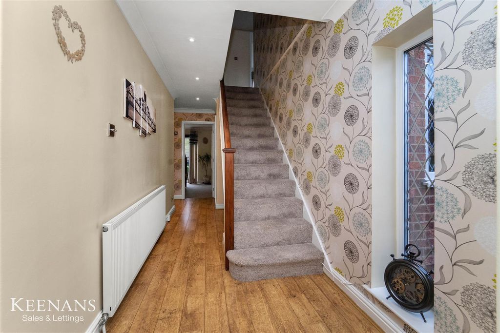 Property photo 2 of 55 28.Jpg