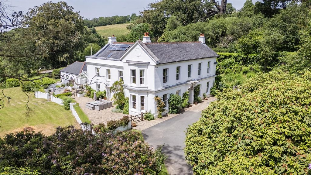 Property photo 1 of 39 Kernock House
