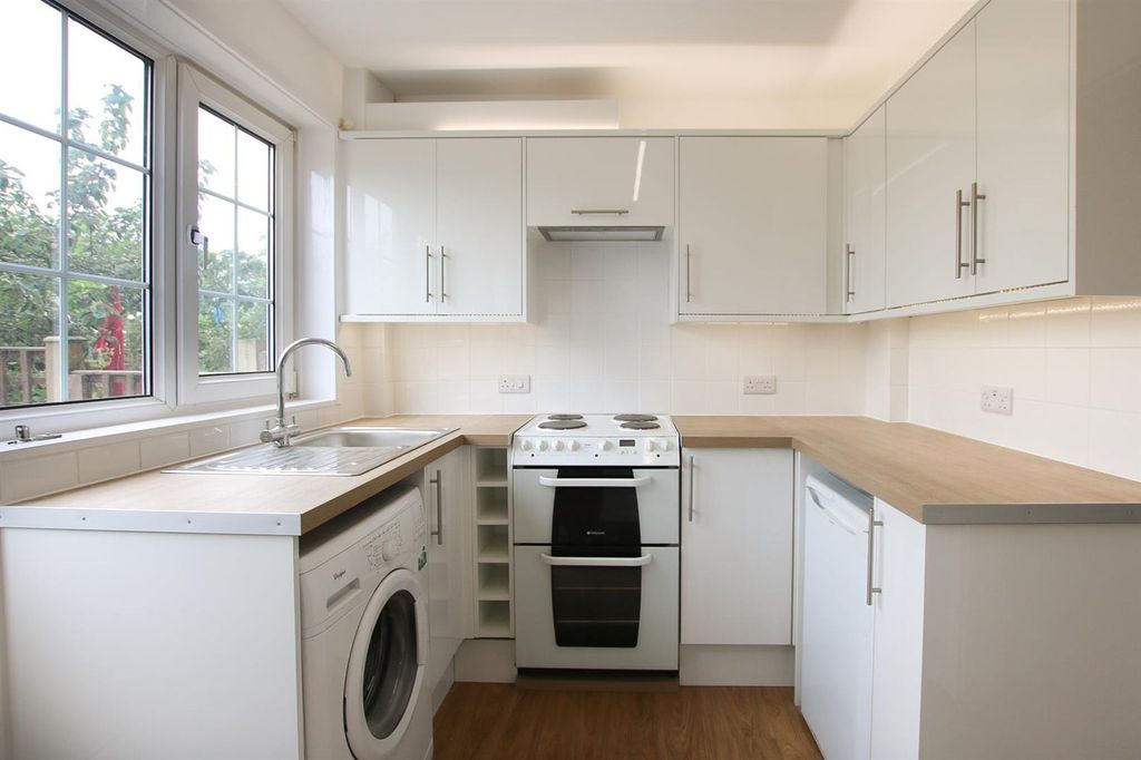 Property photo 2 of 10 Img_0015.Jpg