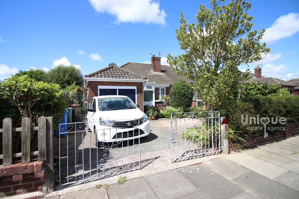 Property photo 1 of 21