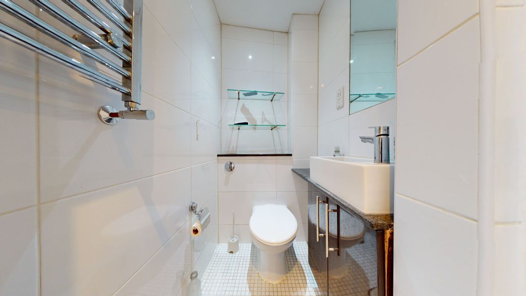 Property photo 3 of 8 Bathroom