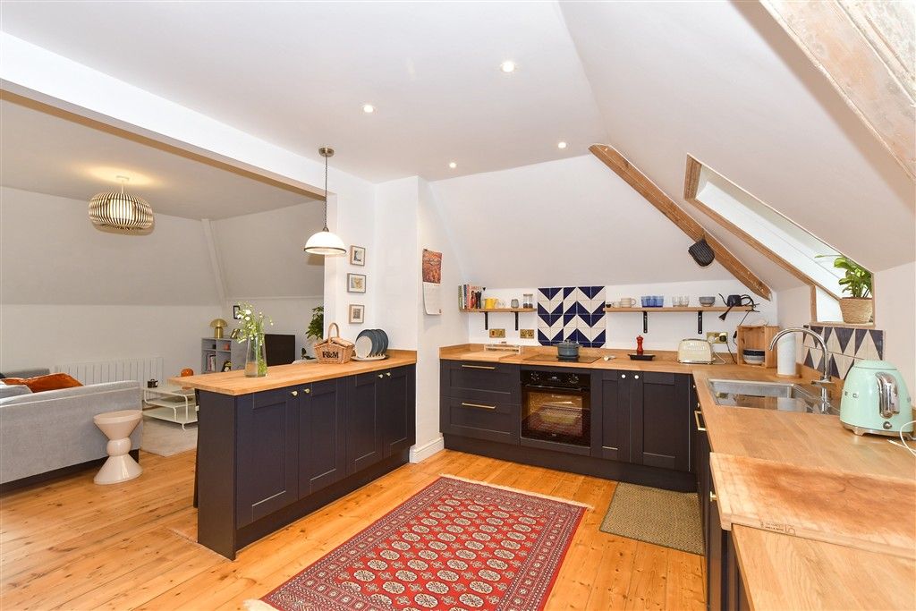 Property photo 2 of 12 Kitchen