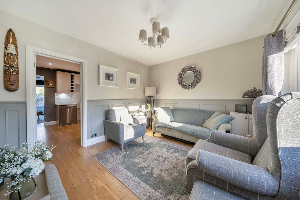 Property photo 3 of 21