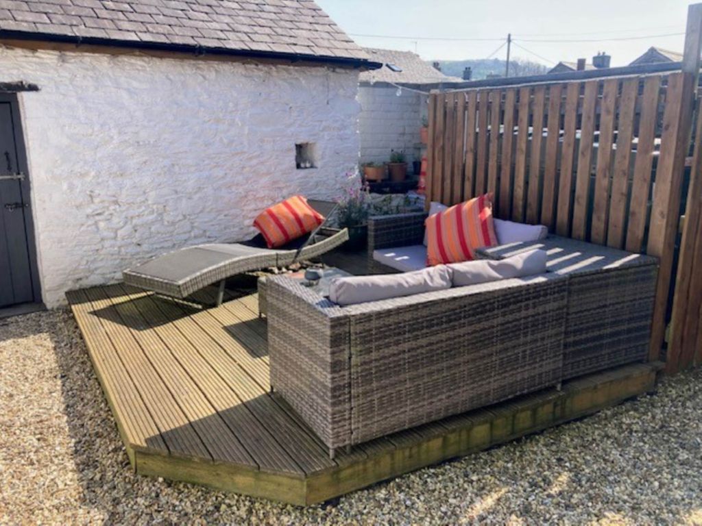 Property photo 2 of 14