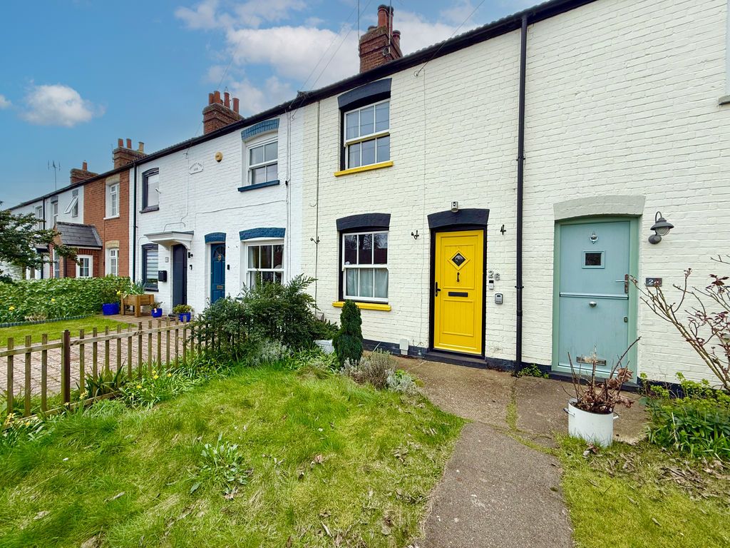 Property photo 1 of 18 Front