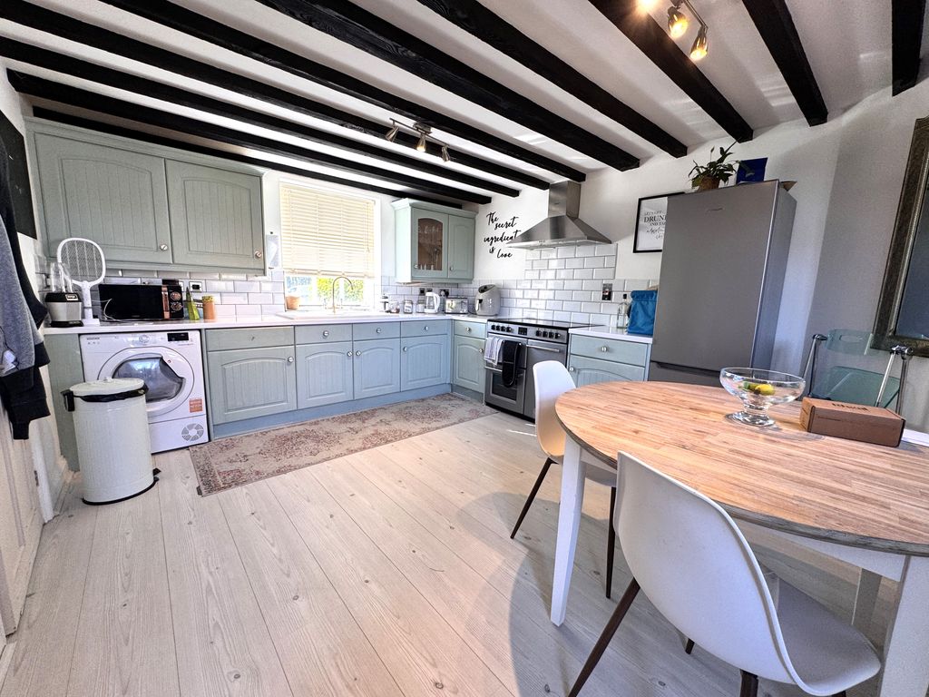 Property photo 1 of 14 Kitchen