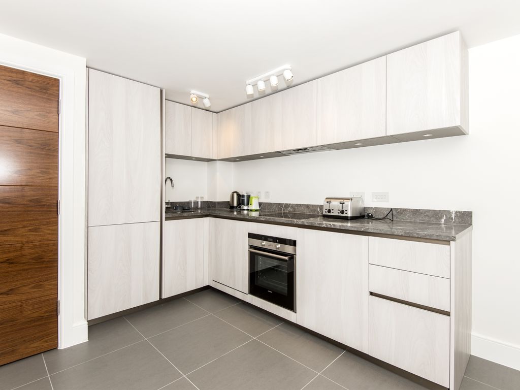 Property photo 1 of 9 Kitchen2