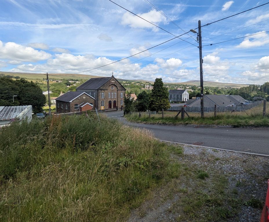 Property photo 3 of 8
