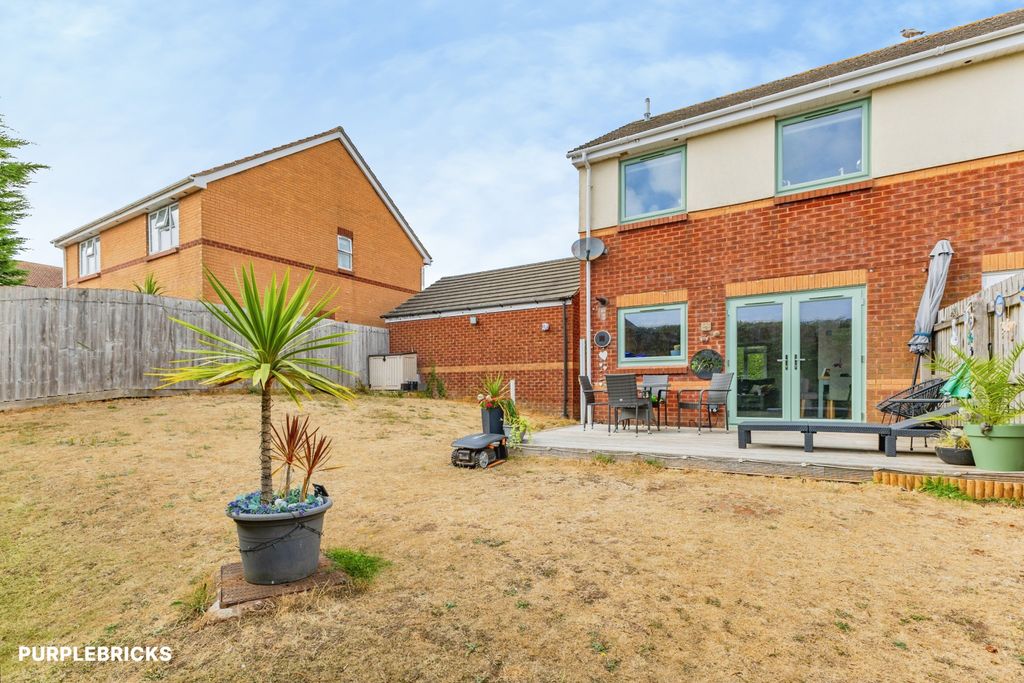 Property photo 2 of 24
