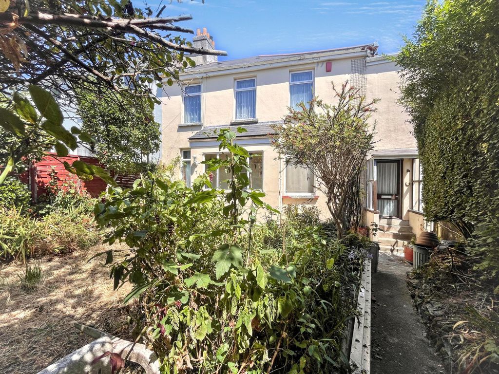Property photo 1 of 21