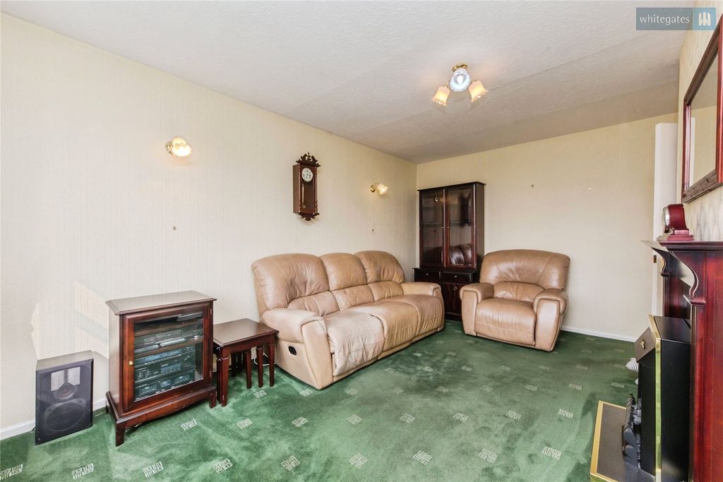 Property photo 3 of 13 Picture No. 05