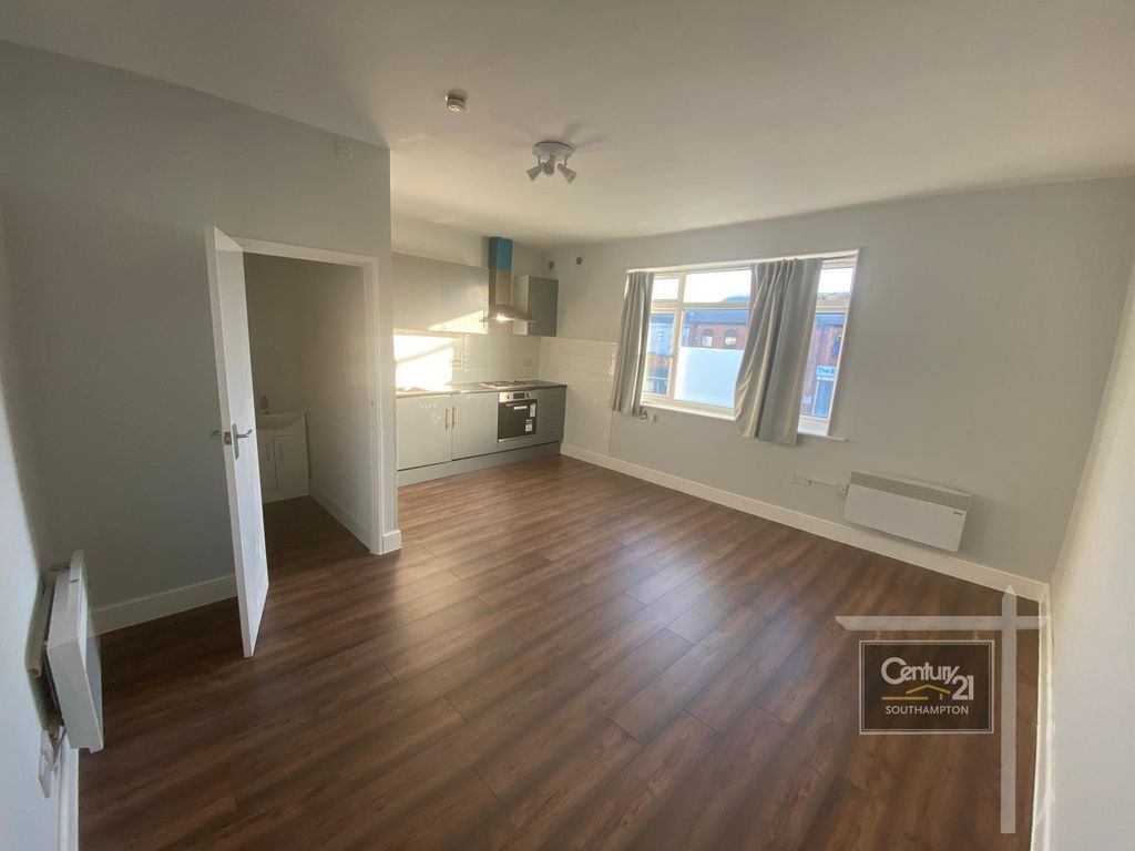 Property photo 1 of 3