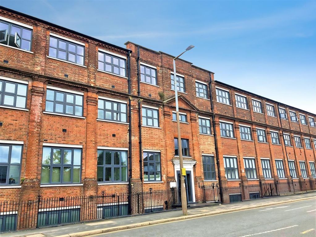 Property photo 1 of 5 79094942-Omctutxverradmctb550Rwmp8Yq.Jpg