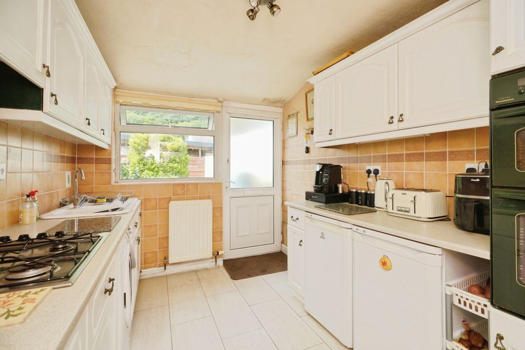 Property photo 2 of 18 Pbox-Img.Jpg