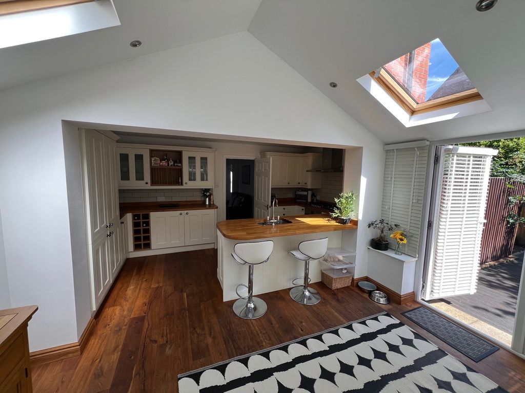 Property photo 3 of 19 Img_7573