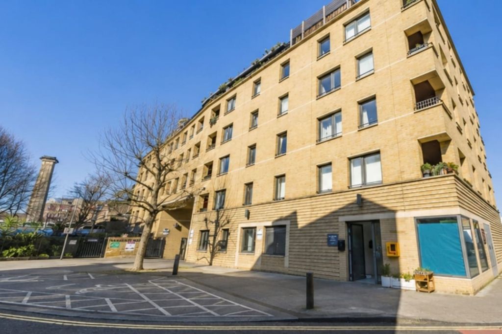 Property photo 1 of 3 Flat 14, Block Z, Peabody Avenue, Pimlico, London Sw1V 4Bb
