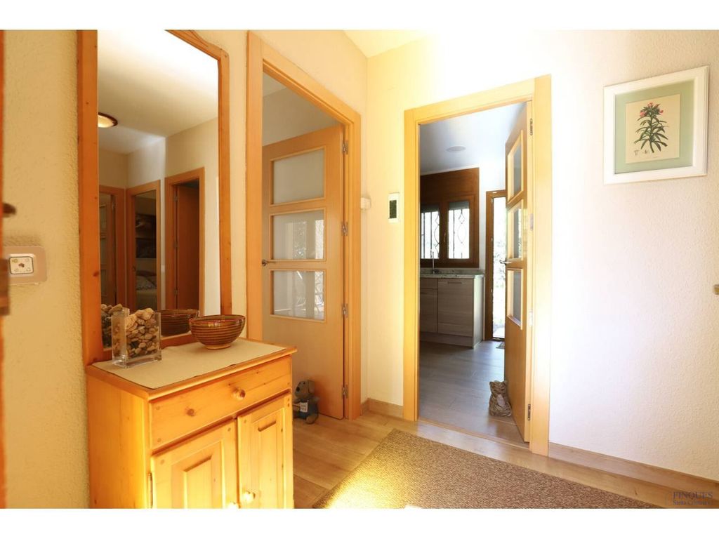 Property photo 3 of 39