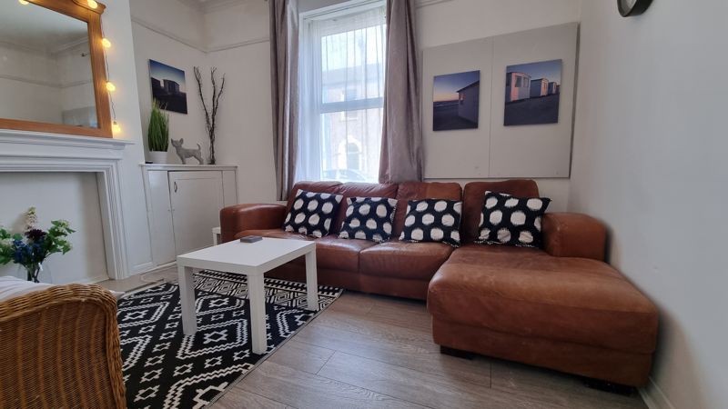 Property photo 2 of 10 Photo 2