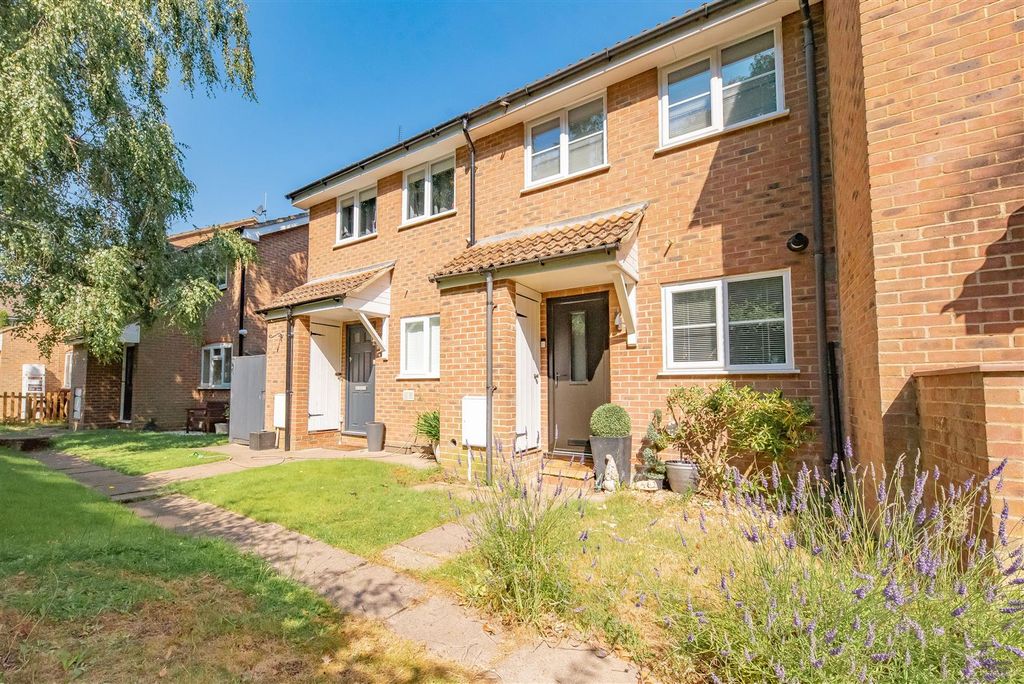 Property photo 1 of 12