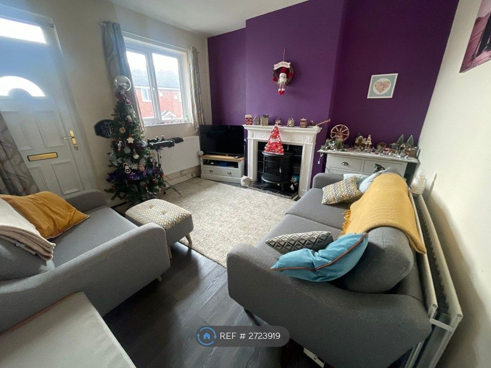 Property photo 3 of 11