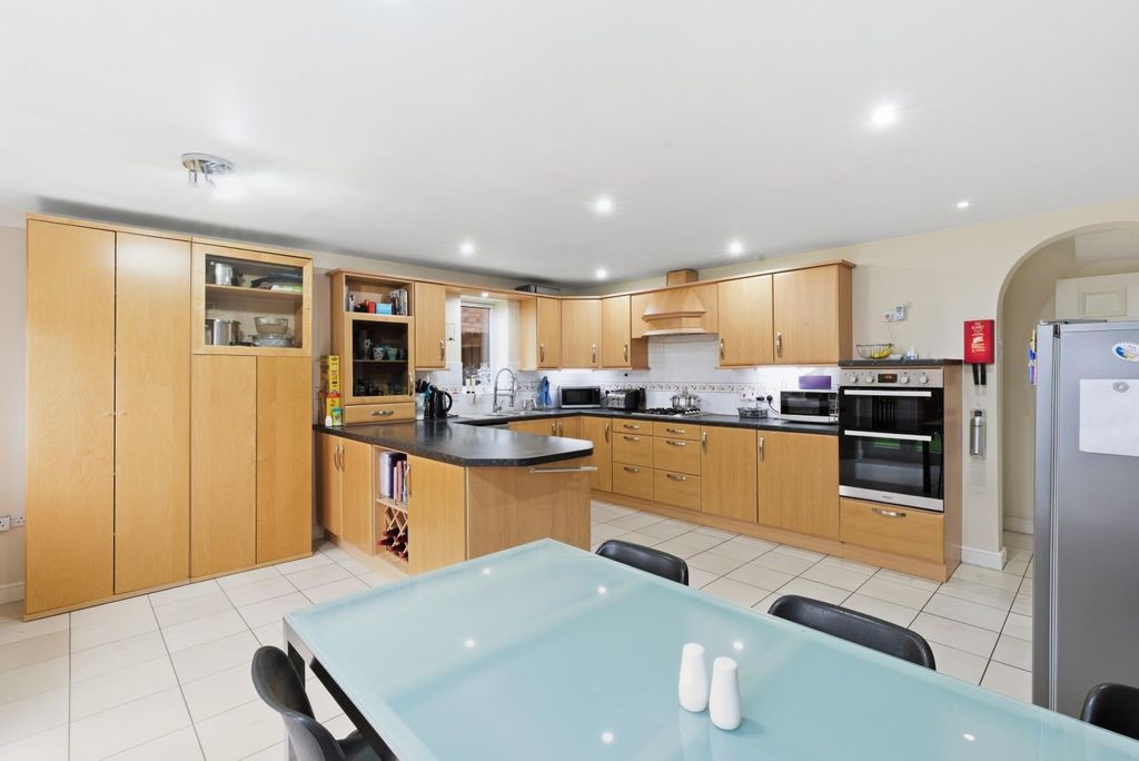 Property photo 3 of 26 22.Jpg