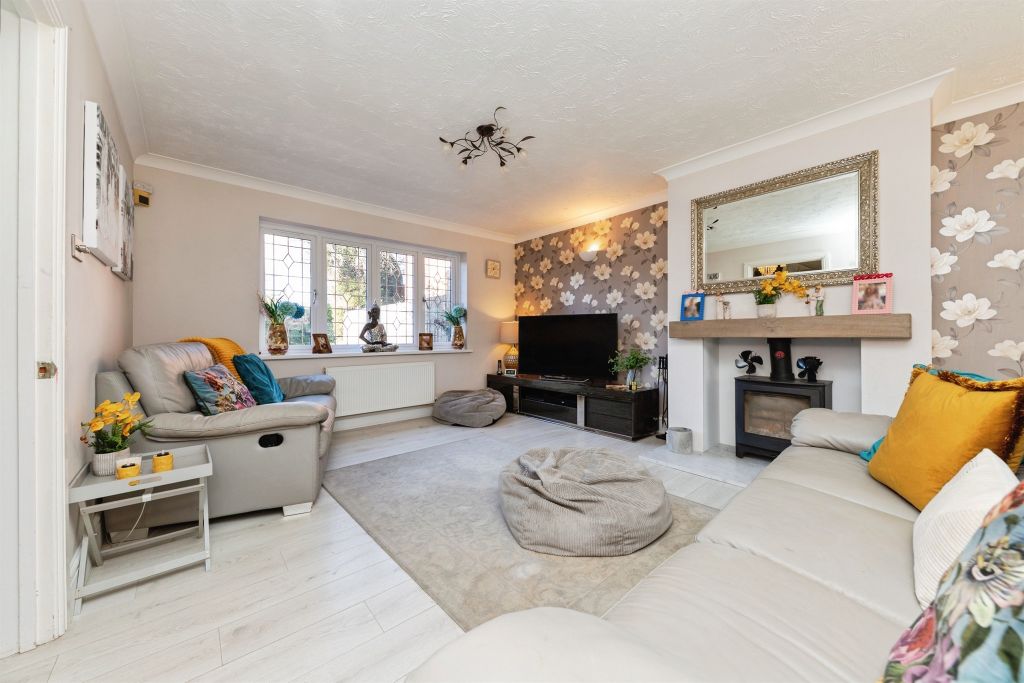 Property photo 3 of 24