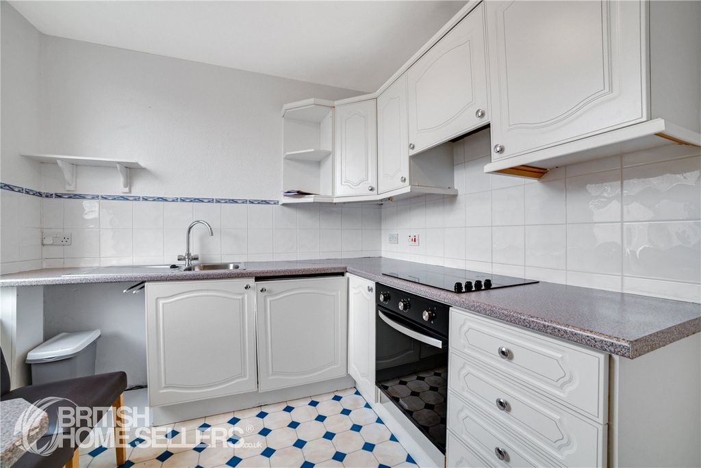 Property photo 3 of 15 Picture No. 15