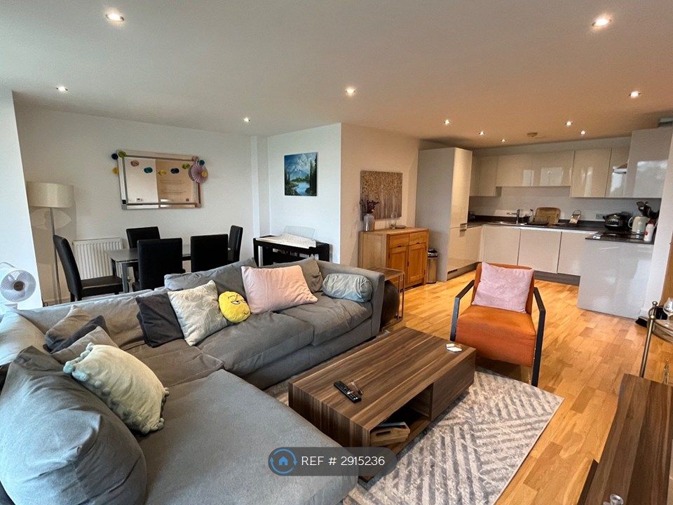 Property photo 2 of 8