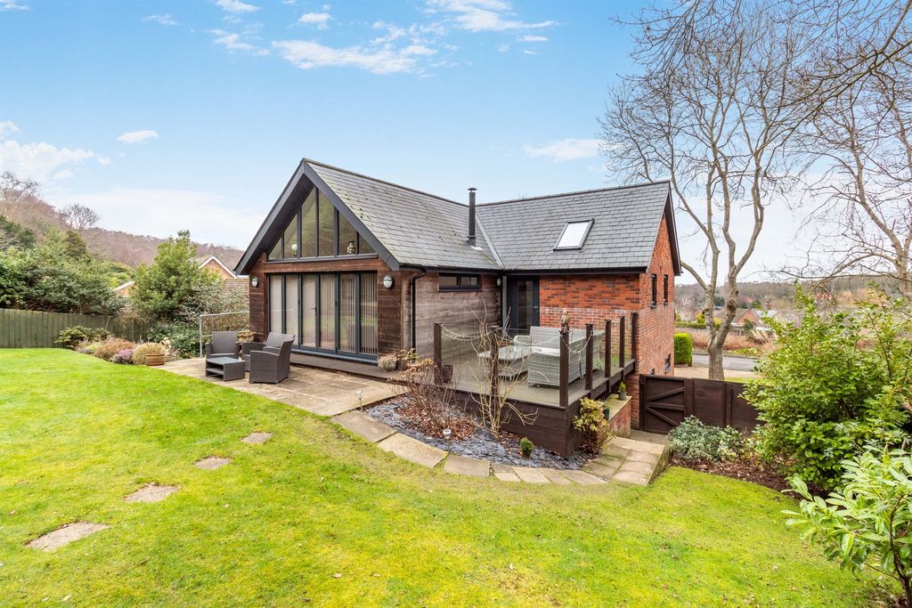 Property photo 3 of 19