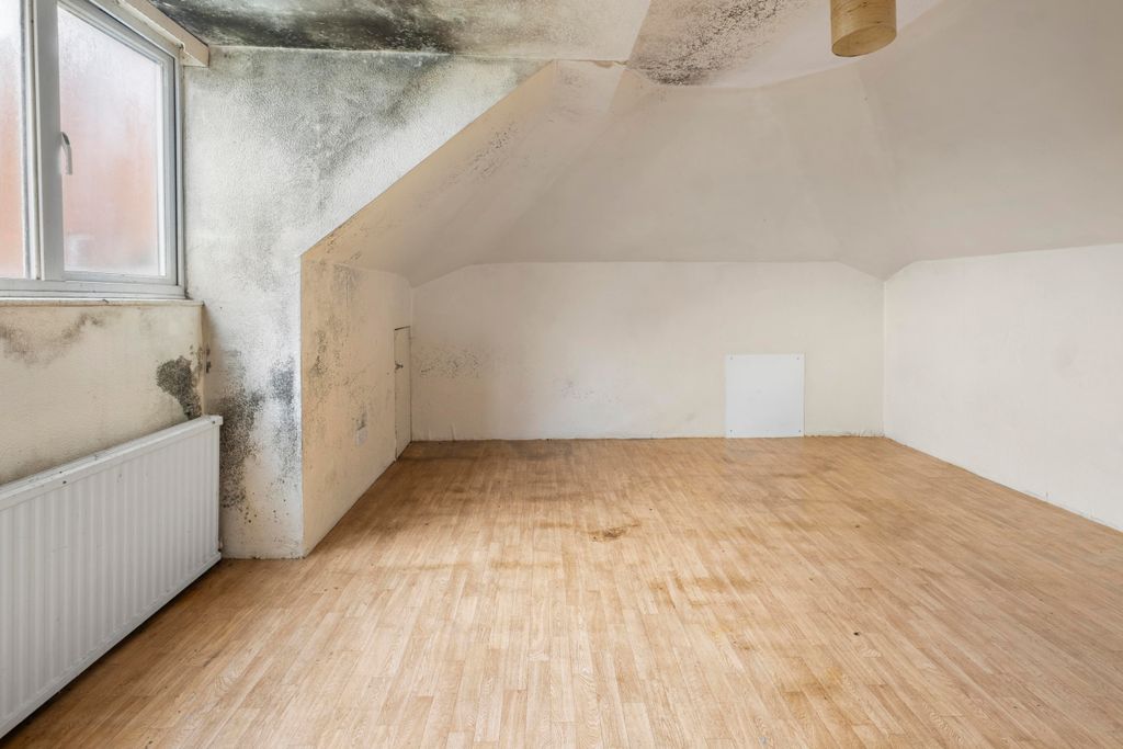 Property photo 2 of 12 Dscf0002