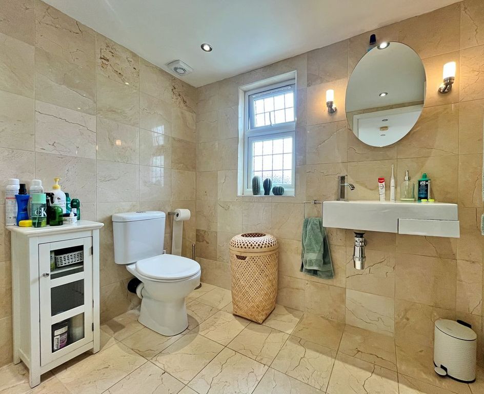 Additional image 21 of 5 bed semi-detached house for saleWest Close, Greenford UB6