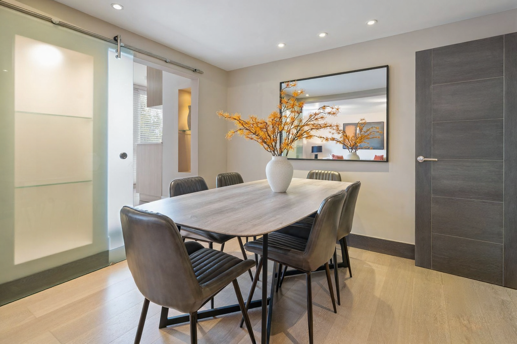 Property photo 3 of 11 Picture No. 24