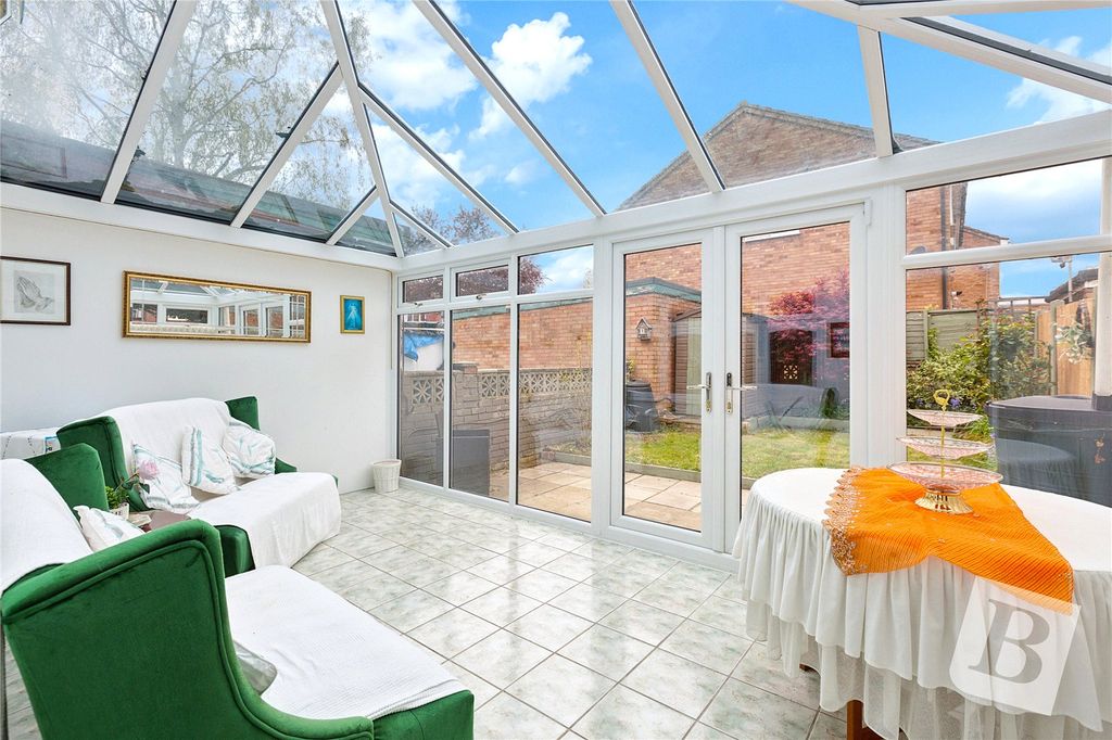 Property photo 3 of 12 Conservatory