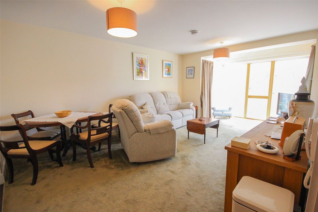 Property photo 2 of 13 Picture No. 04