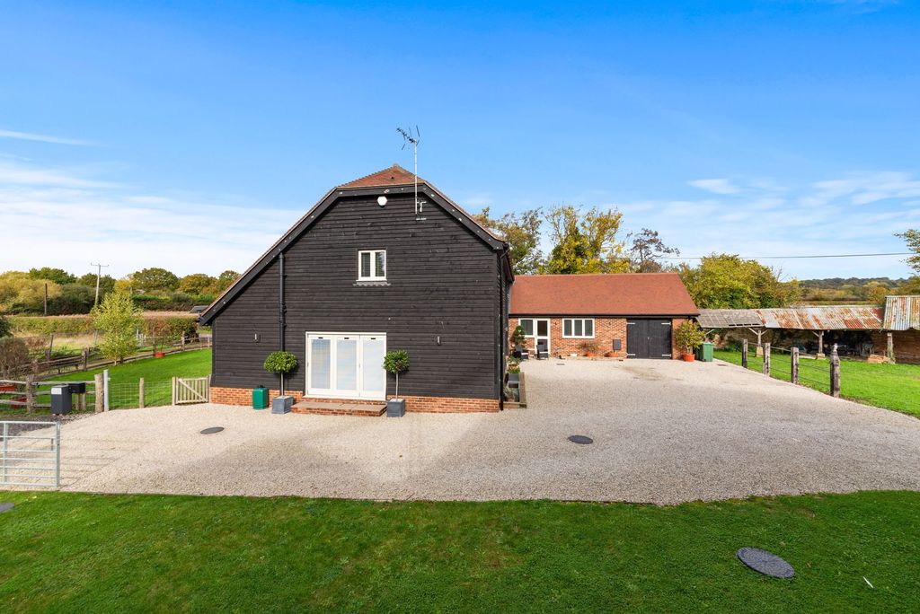 Property photo 3 of 40 Threshing Barn