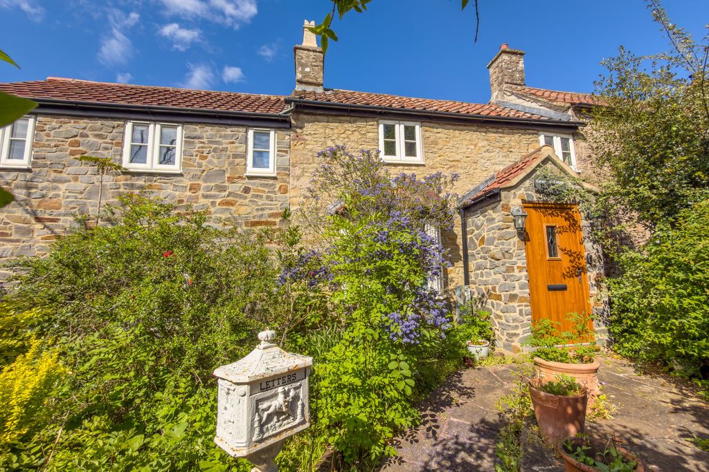 Property photo 1 of 14